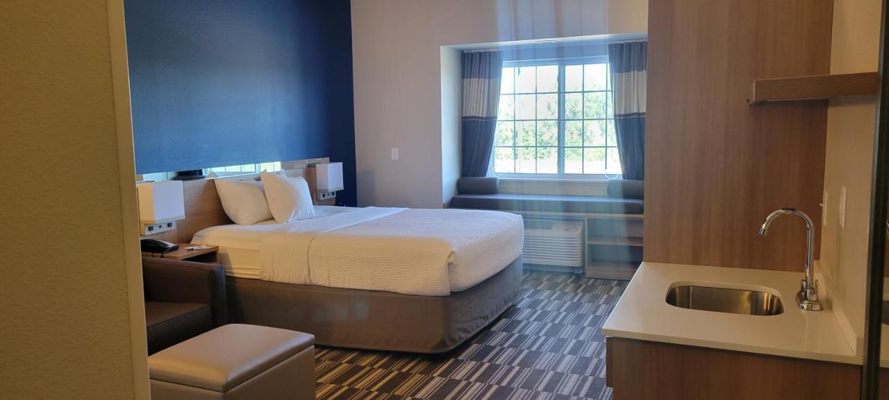 Microtel Inn & Suites By Wyndham Fountain Fort Carson المظهر الخارجي الصورة
